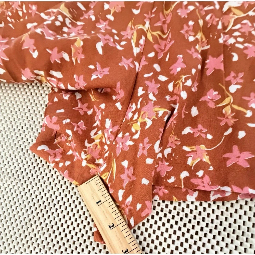 ROXY Romper Sz M Floral Festival Beach Festival Flare Sleeve Shorts Flowy V Neck